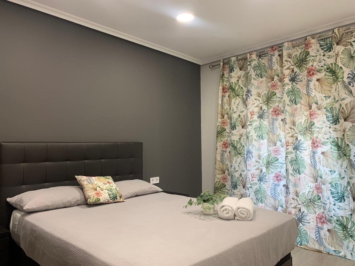 Apartamento Deluxe, 4 Habitaciones, Parking Madrid Exterior foto